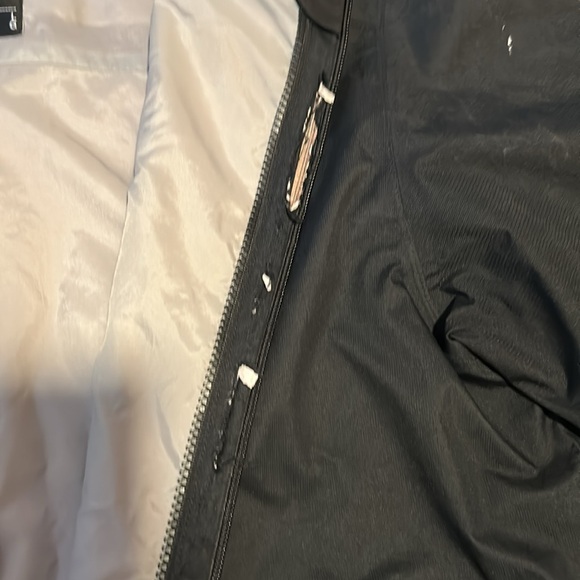 The North Face shell rain jacket size L - Picture 8 of 10